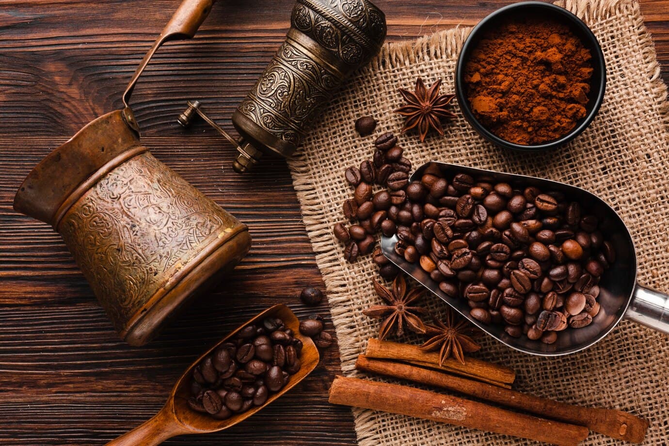Vue du dessus, accessoires pour café turc